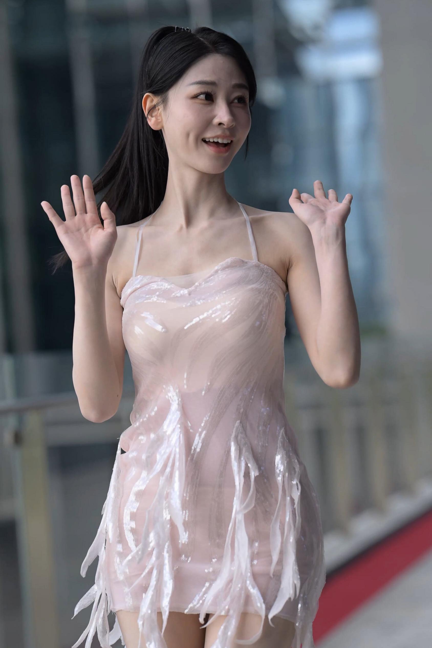 肤如凝脂 【8分25秒 4.77G】