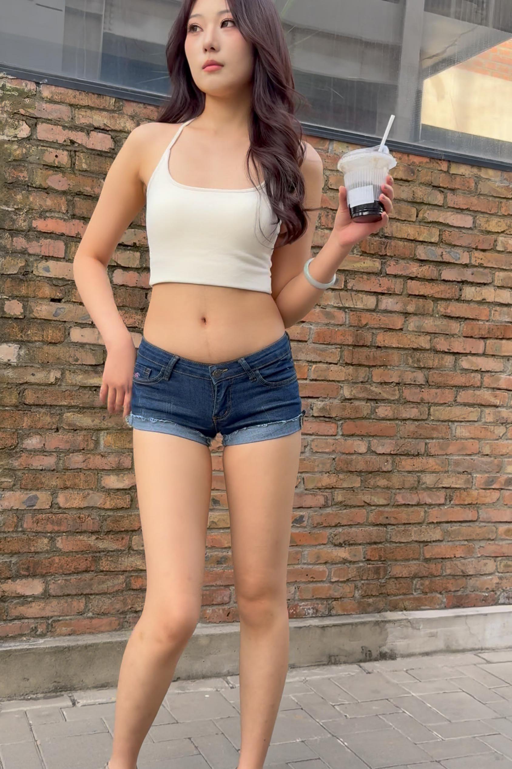 蛮腰长腿（上）【12分55秒 5.46G】