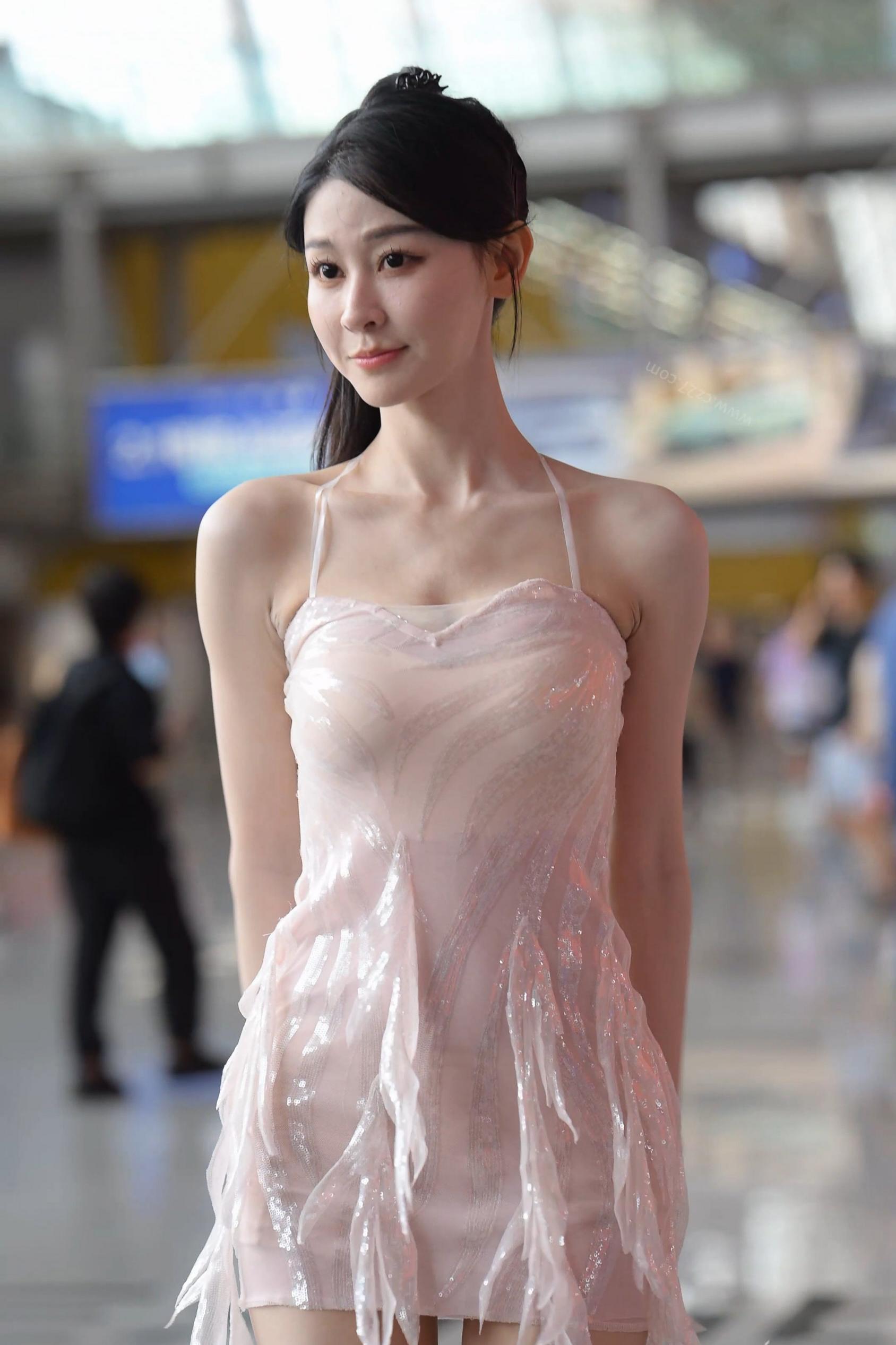 肤如凝脂 【8分25秒 4.77G】