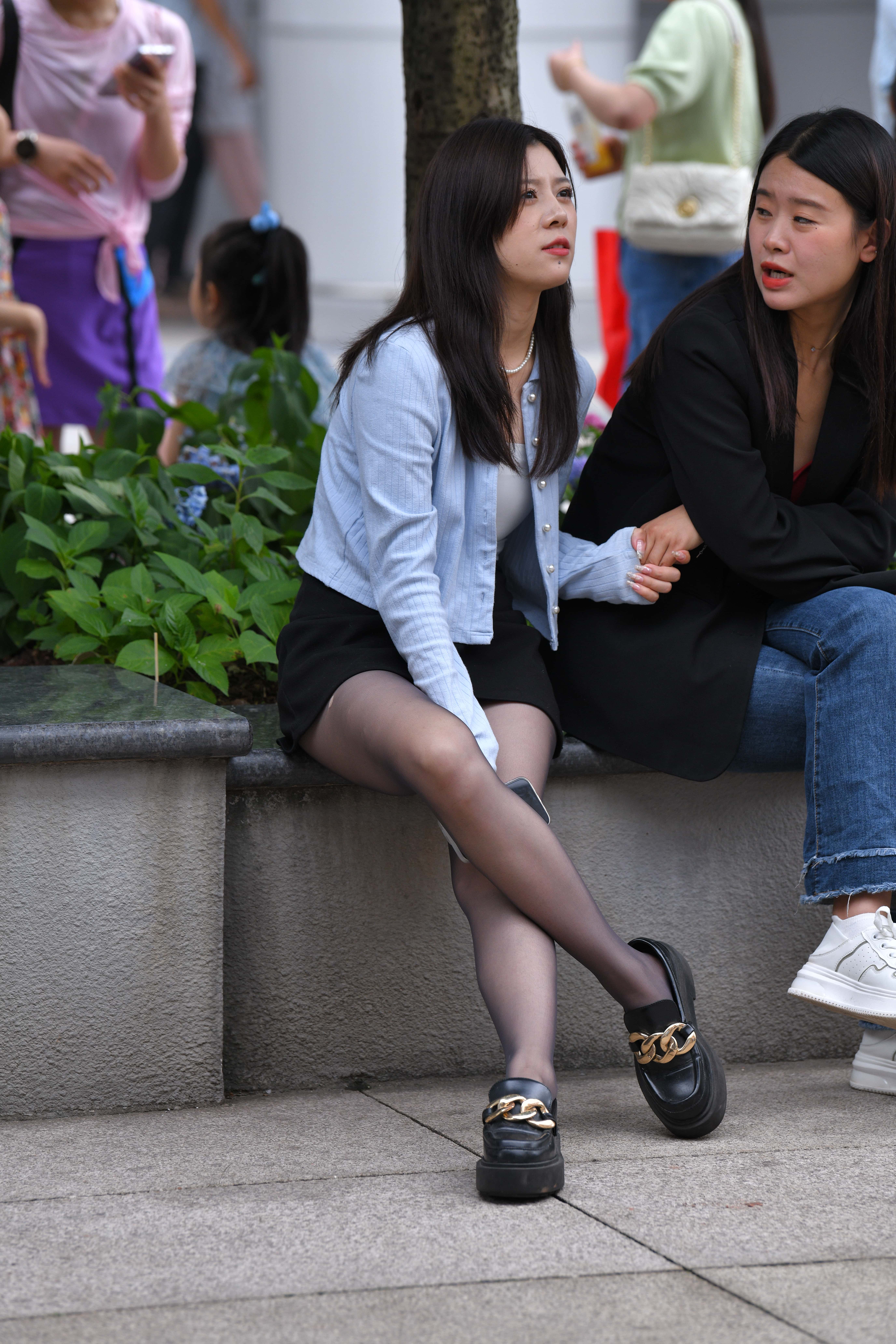 GS-T1045 黑丝坐姿图片视频 【34P1V 2.03G】