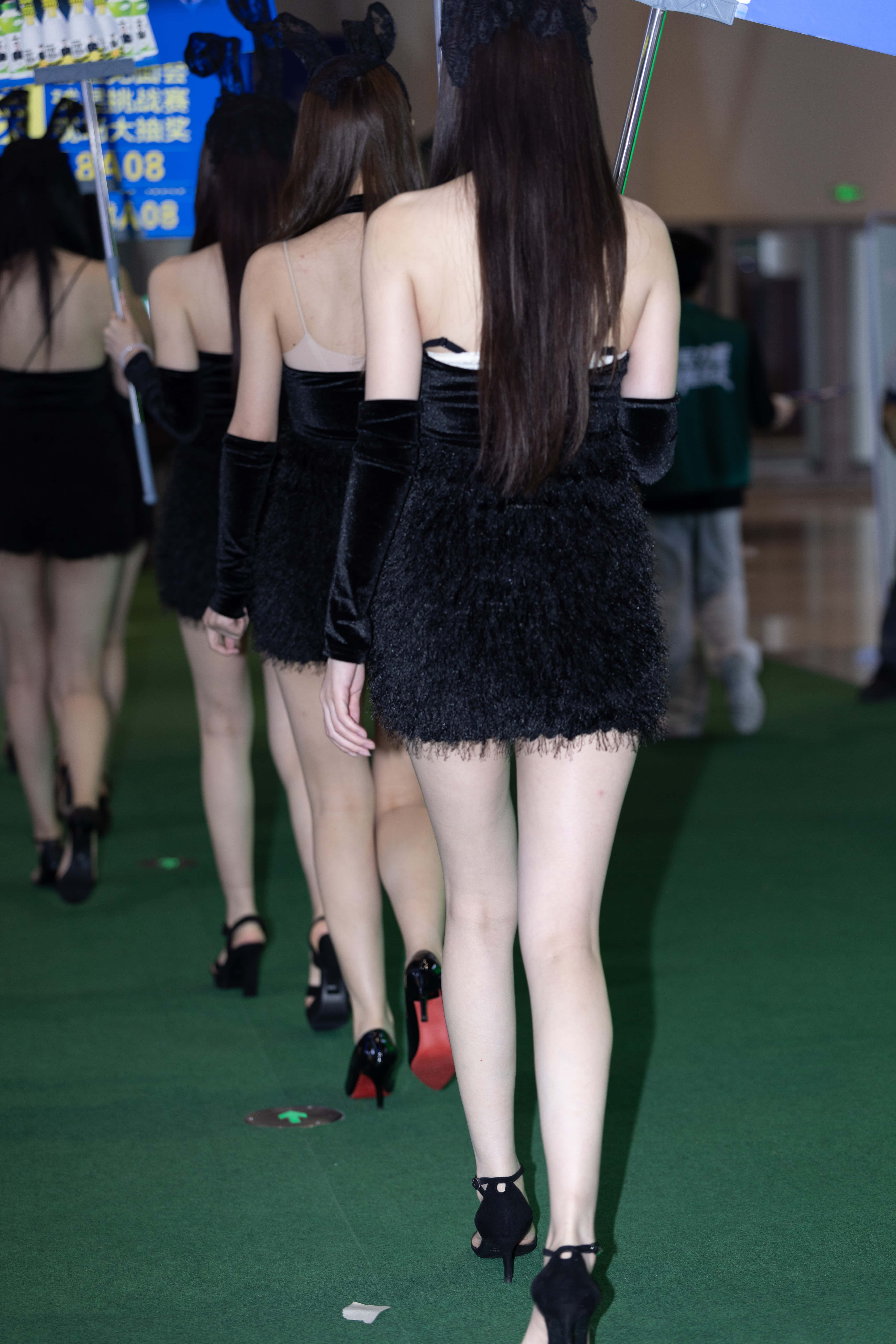 No.10221 模特巡游 [111P-0.98GB]