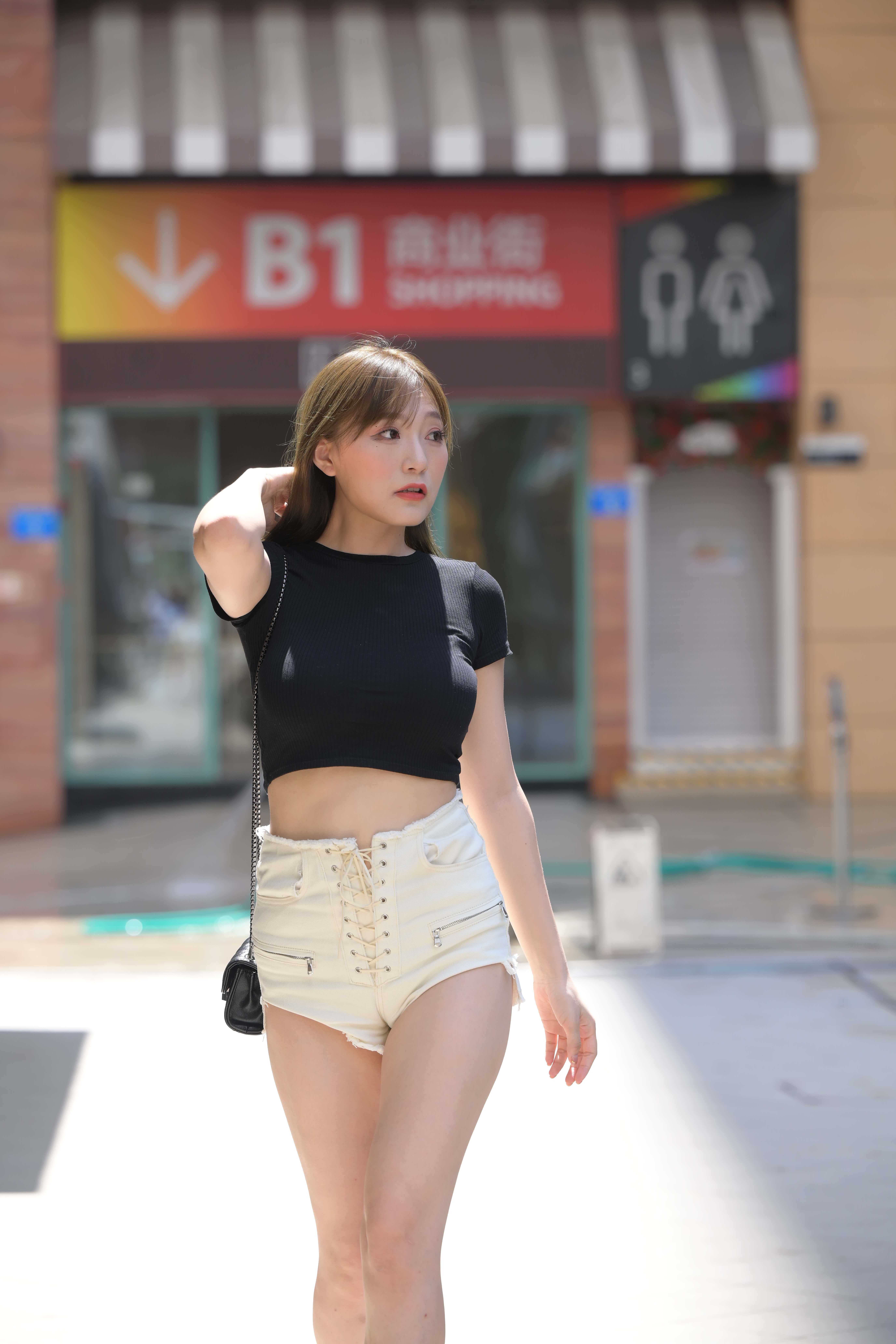 No.5070 魂魂摄影作品 白色热裤美女 [1259P1V-31.5GB]