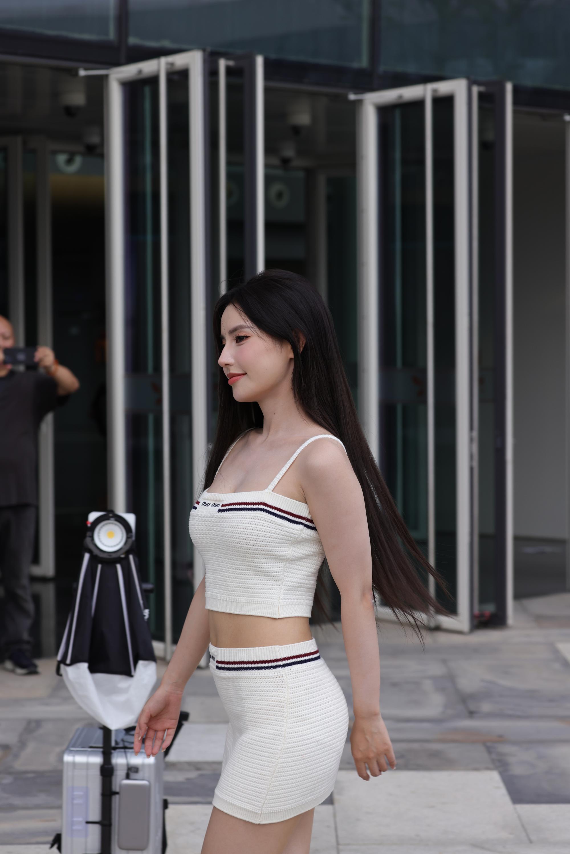 No.10176 甜美女神鹿鹿鹿 [706P-8.36GB]