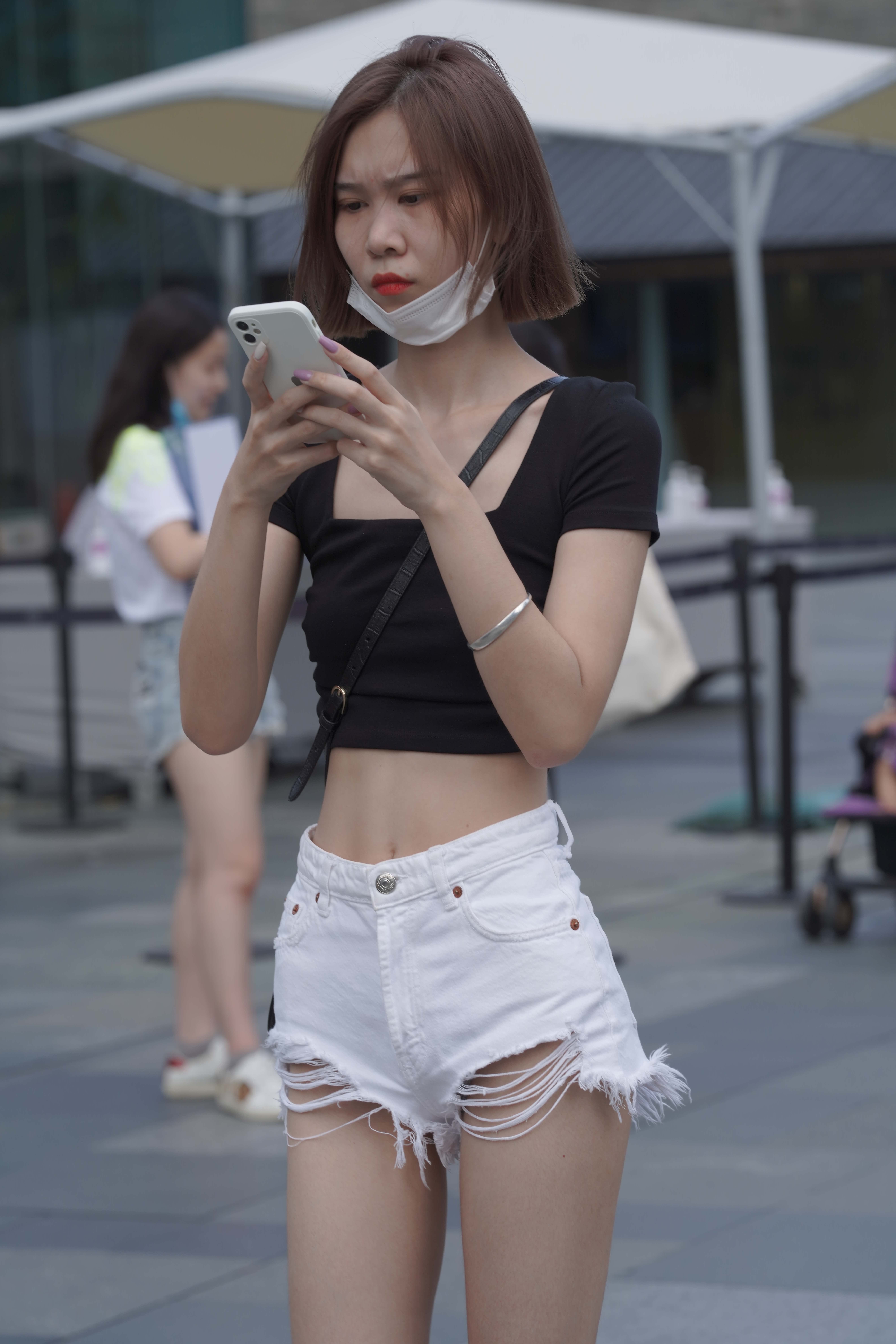GS-T1100 街拍短发热牛mm 【135P 1.38G】