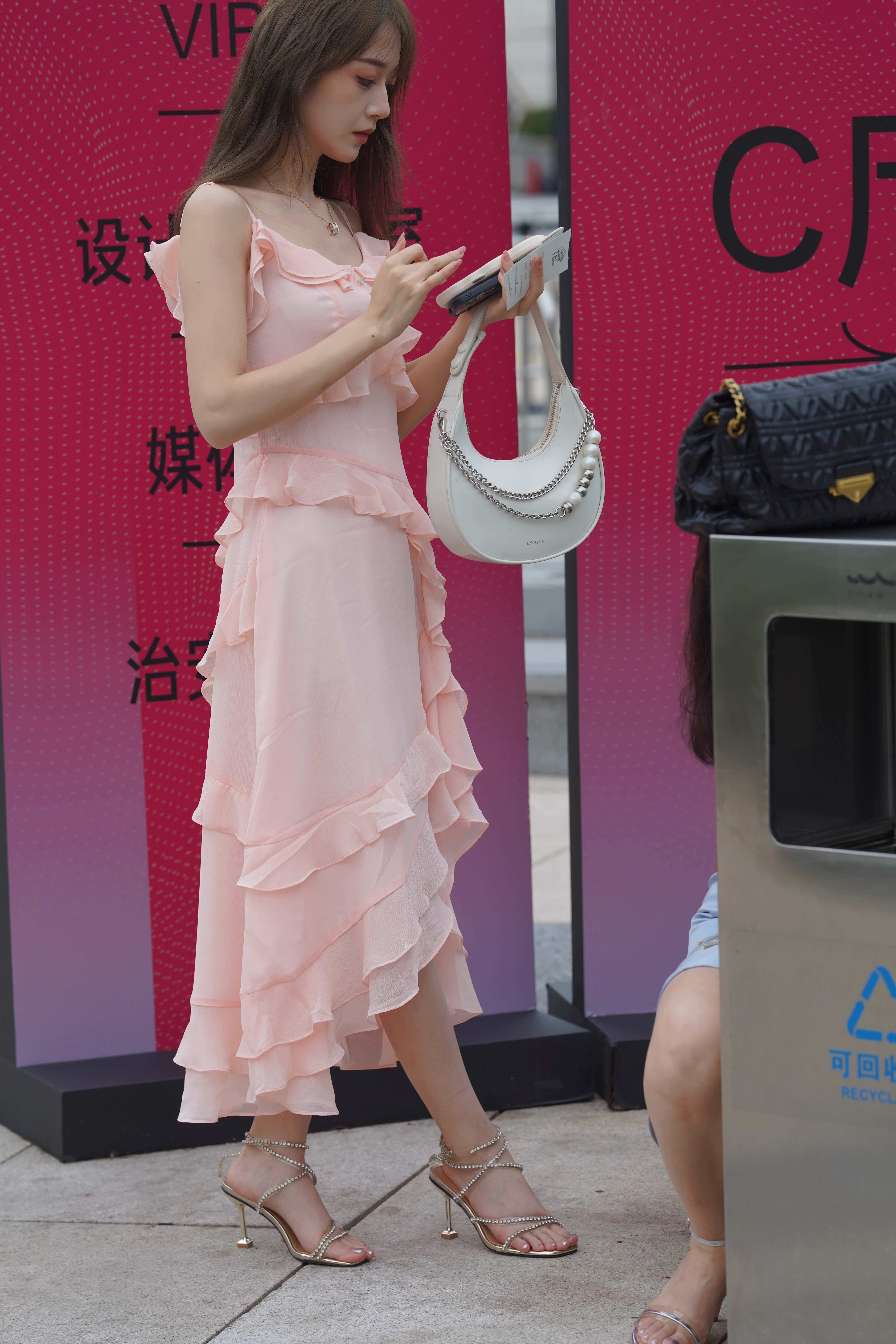 No.10336 粉色纱裙 [48P-607MB]