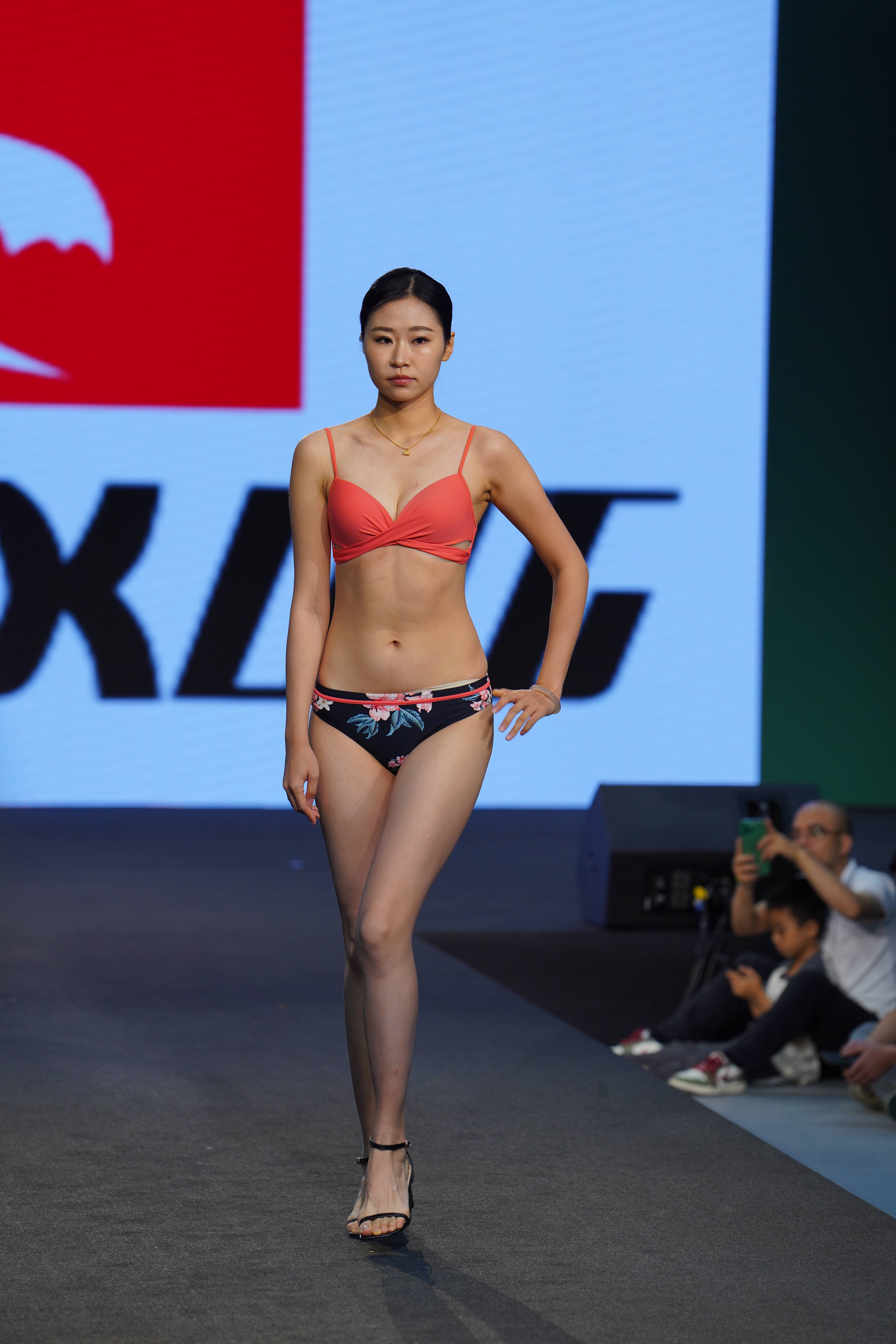No.10292 内衣展32 [104P-1.61GB]