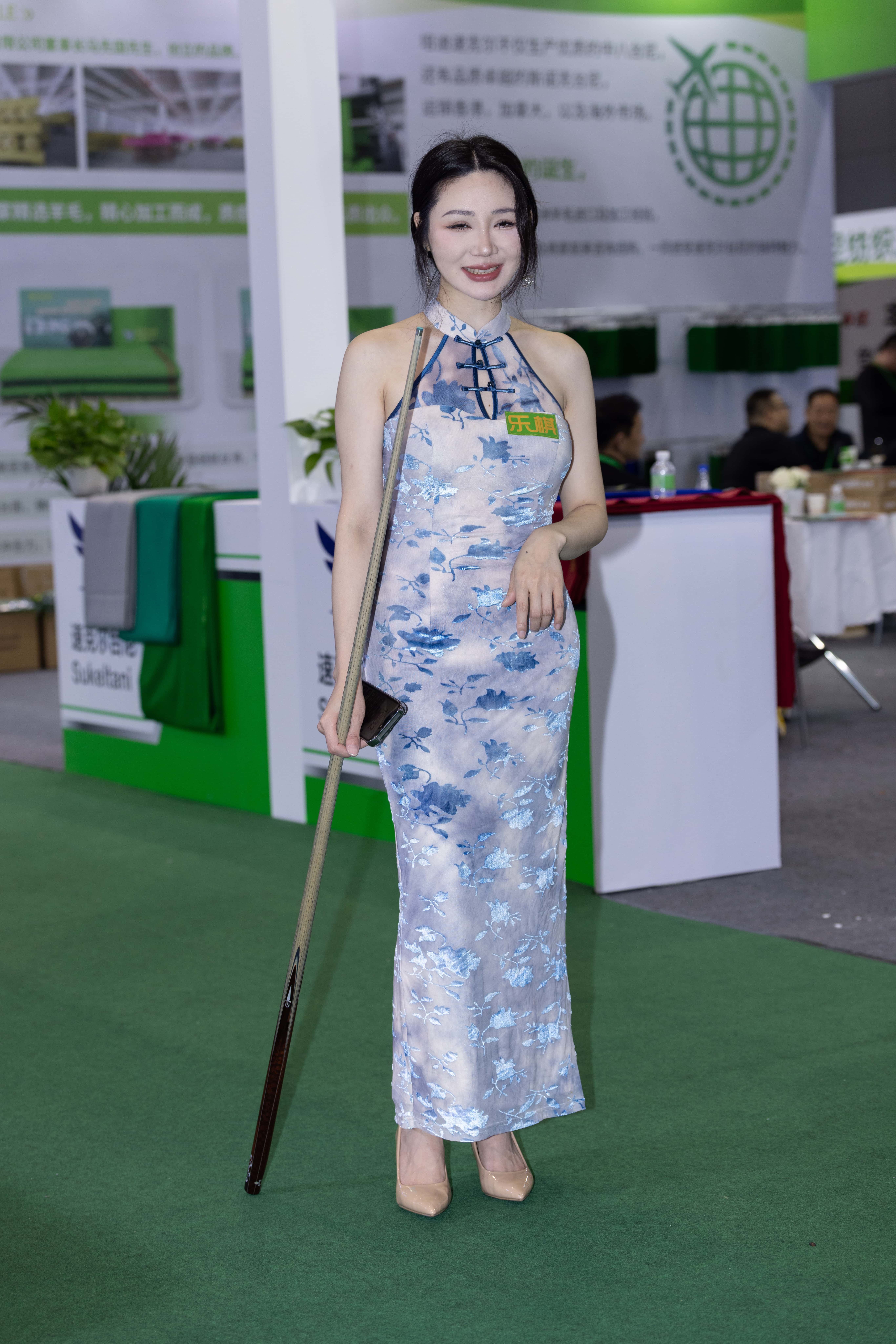 No.10246 修身长裙 [89P-1.33GB]