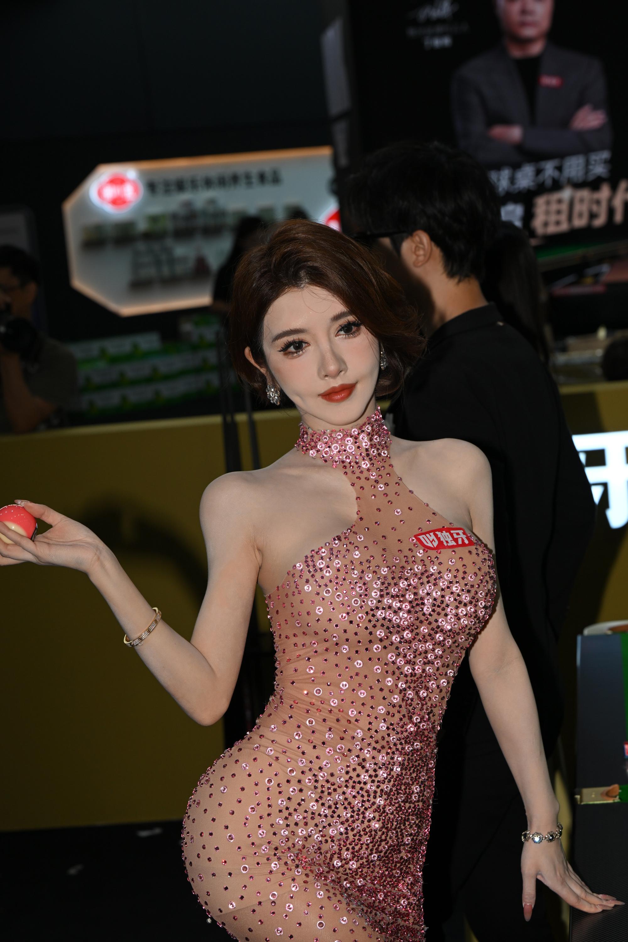 GS-T1147 台球展丰满美足小喵大宝 【113P 2.58G】