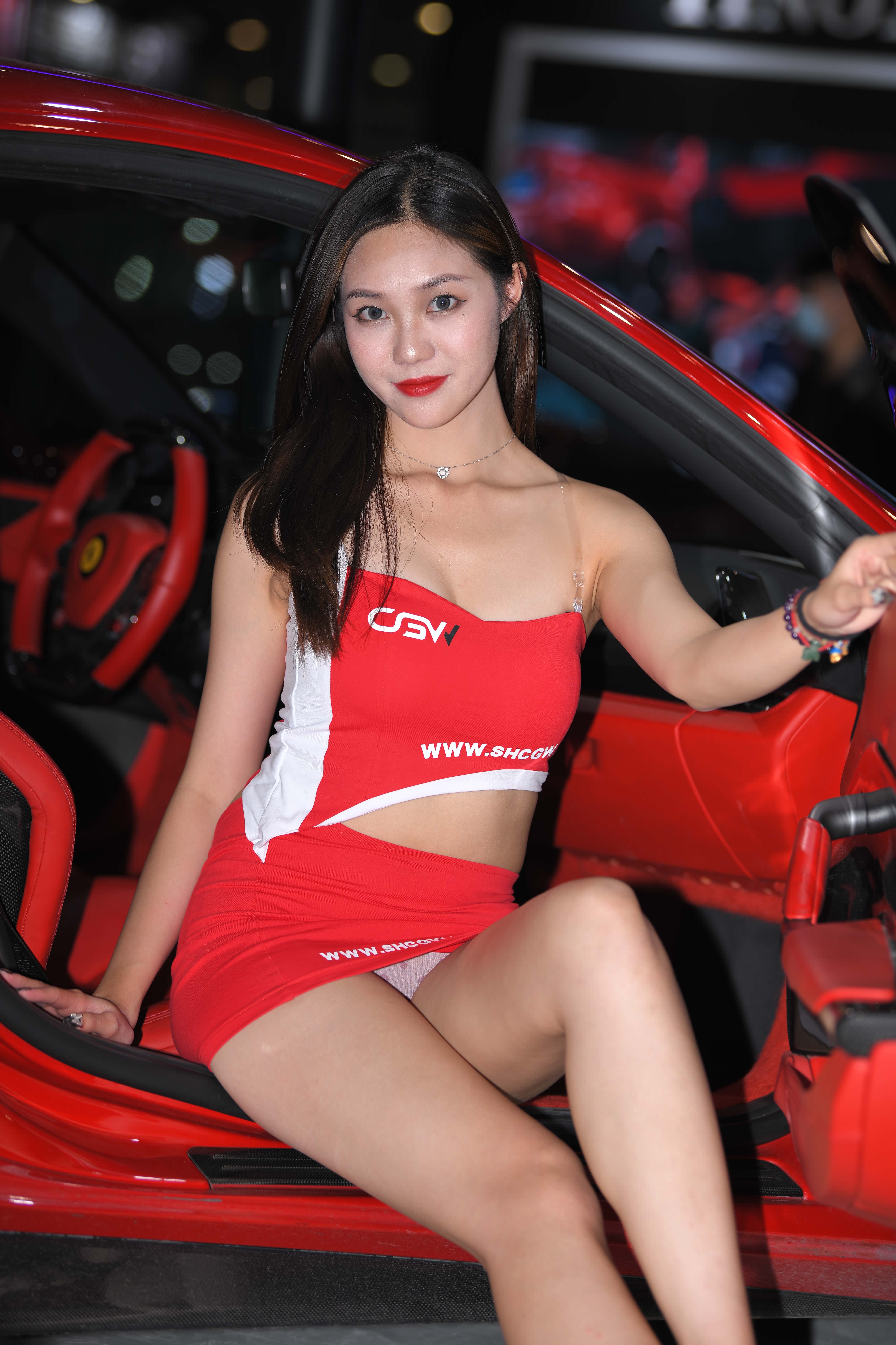 GS-K365  红裙美女模特 【124P  3.57G】