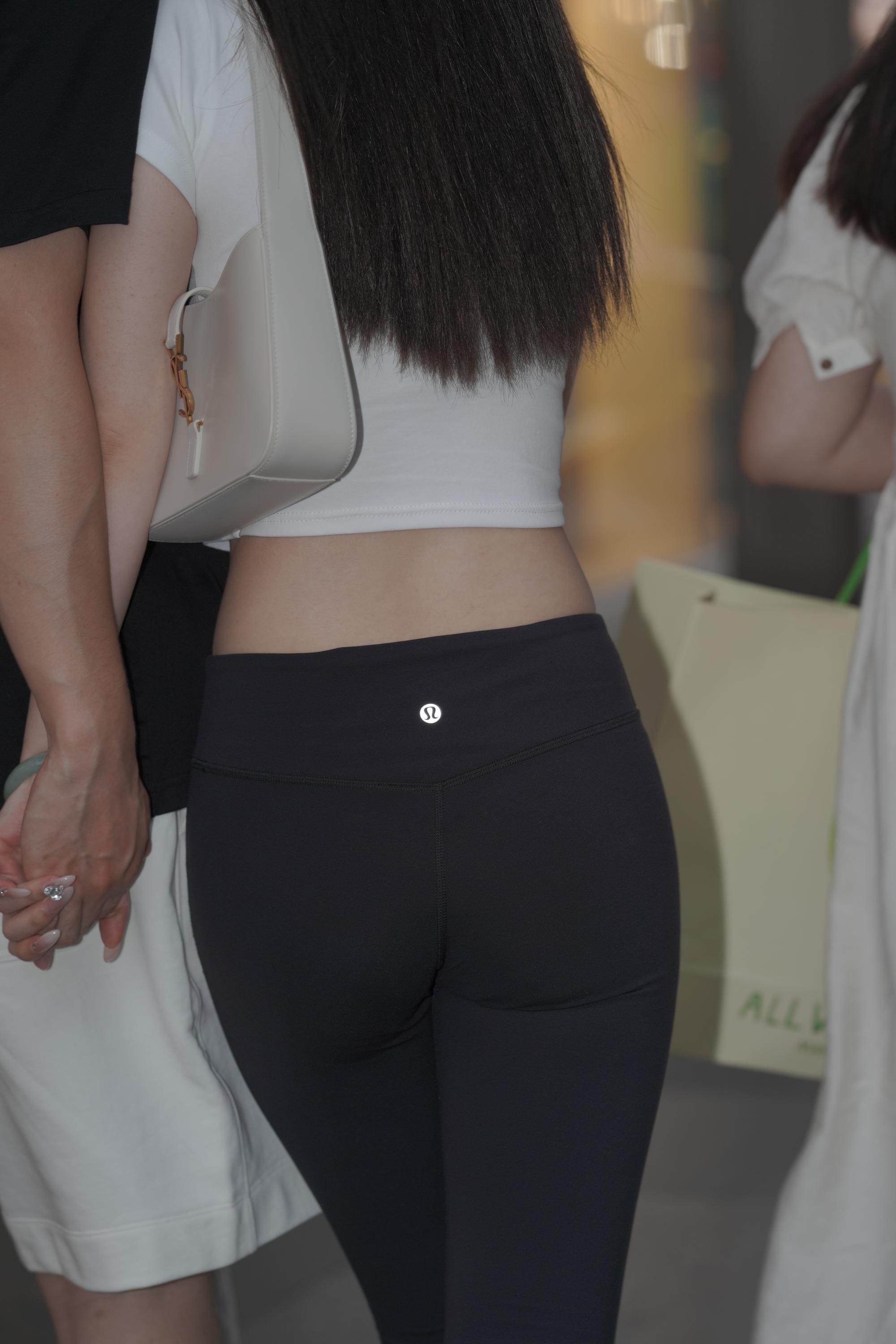 GS-X1127  瑜伽裤女孩 【56P  791M】