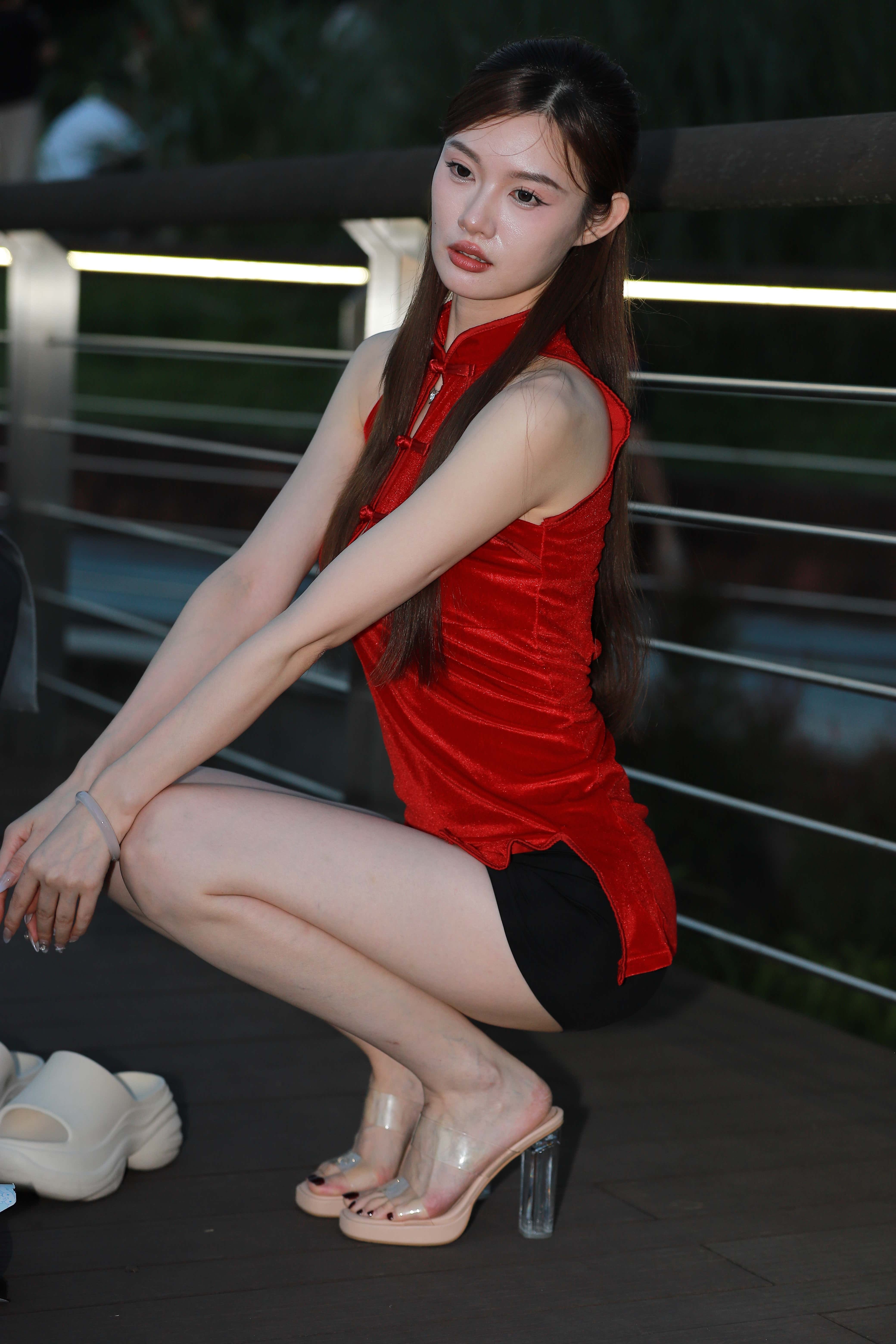GS-K489  美腿佳人网红 【78P1V  1.84G】