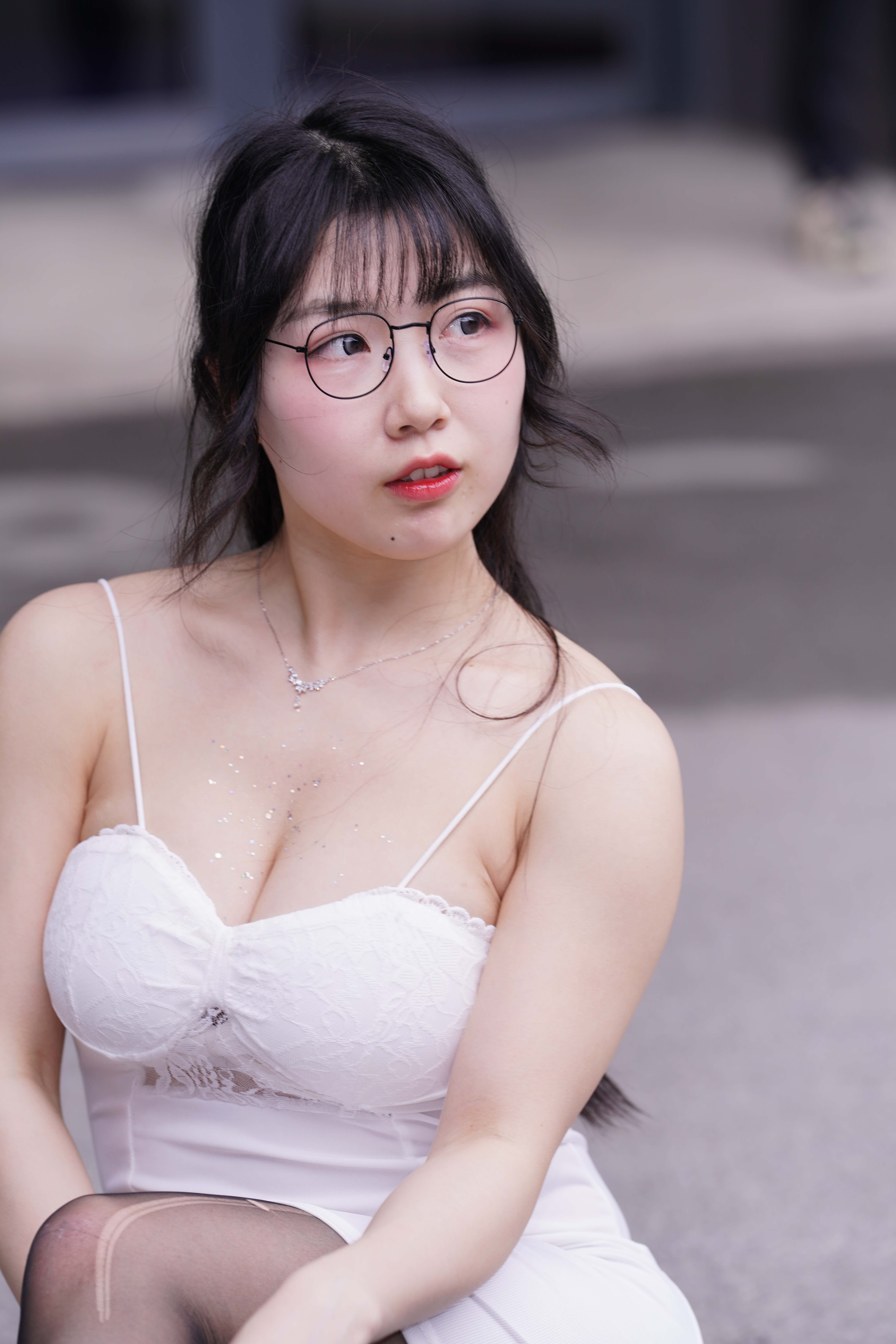 No.10623 珂珂汤小圆白裙 [90P-2.53GB]