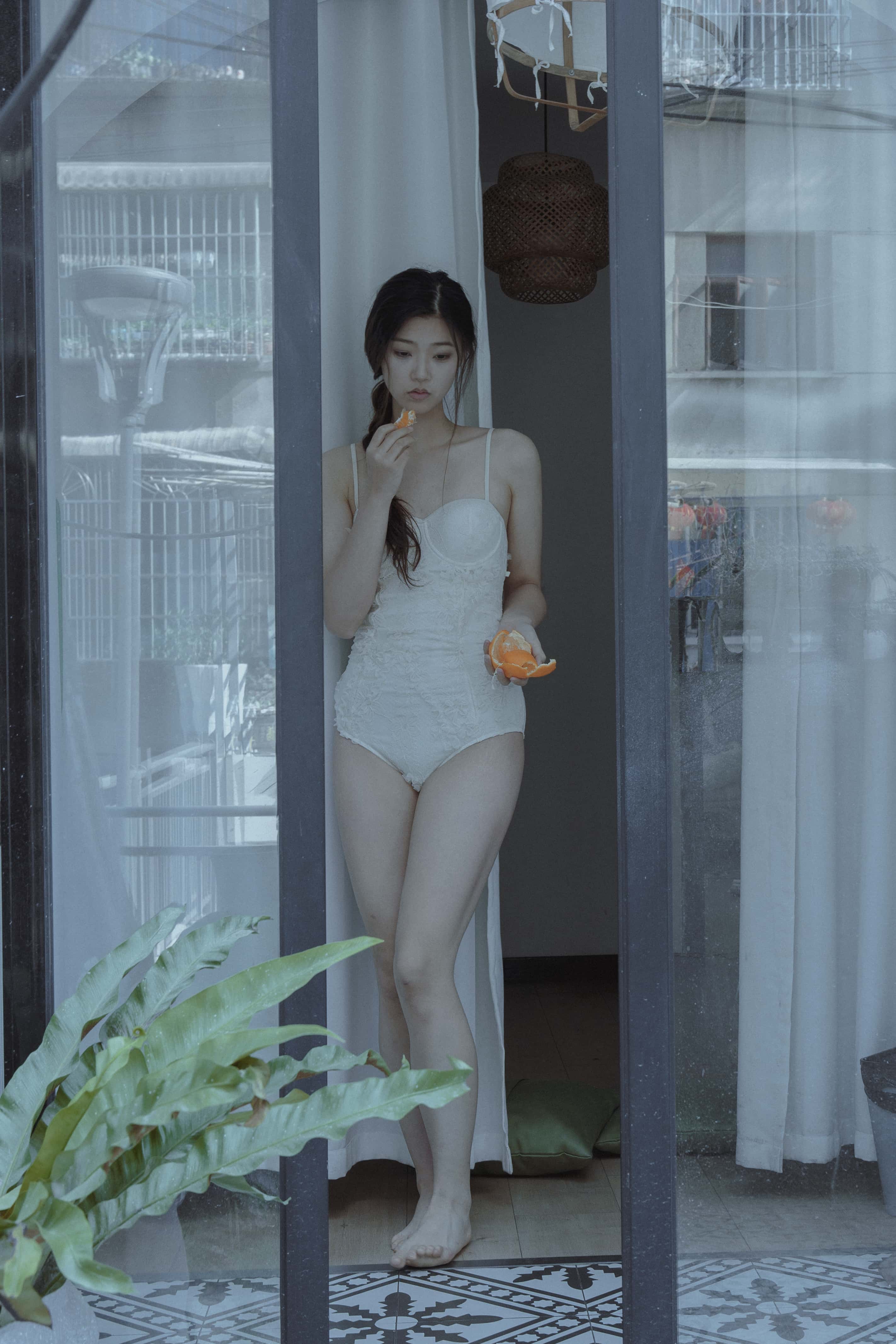 GS-Y0417 橘 摇摇椅 [26P-384MB]