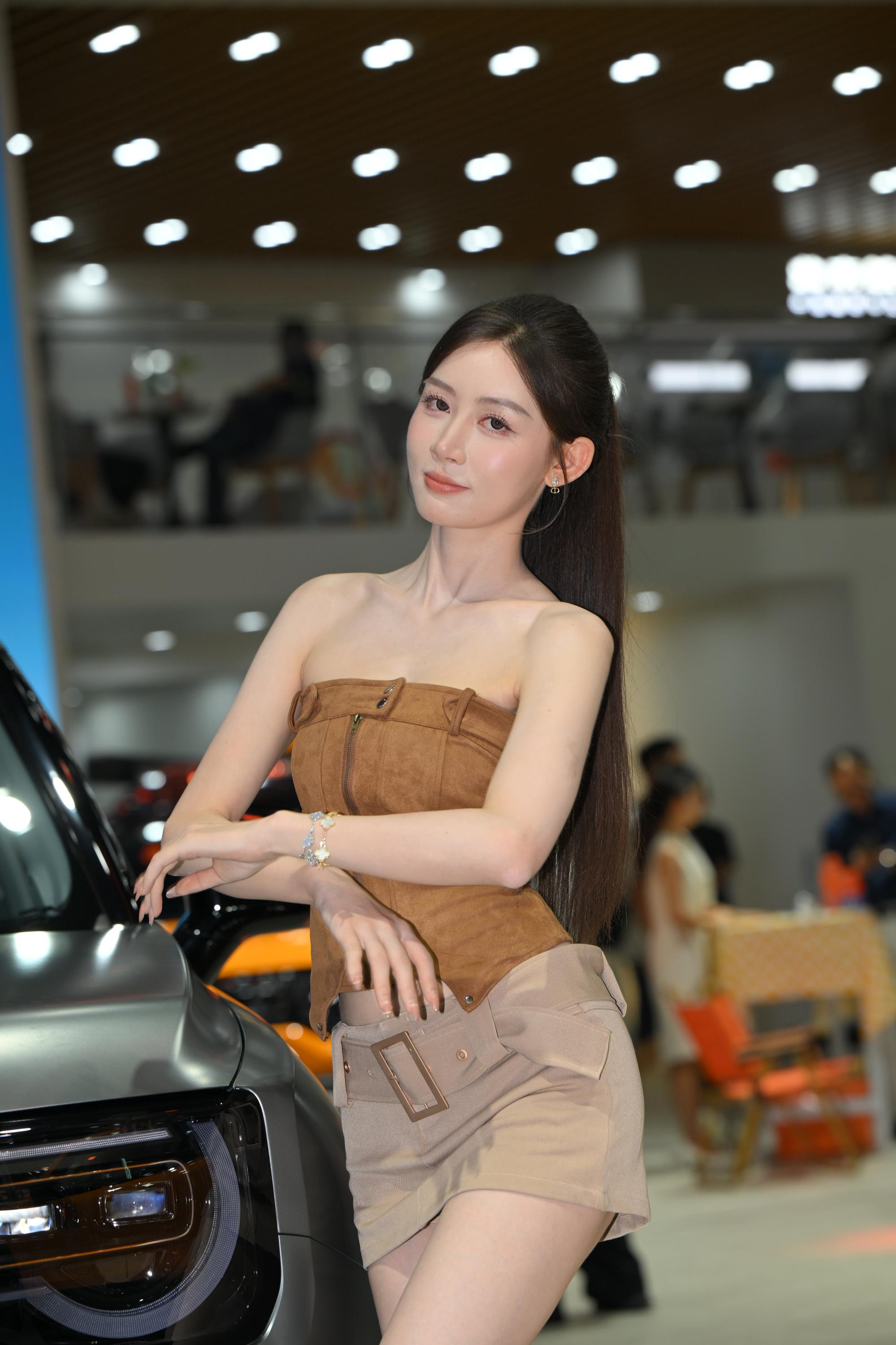 GS-K405 马尾辫美足敏敏 【86P1V 2.42G】