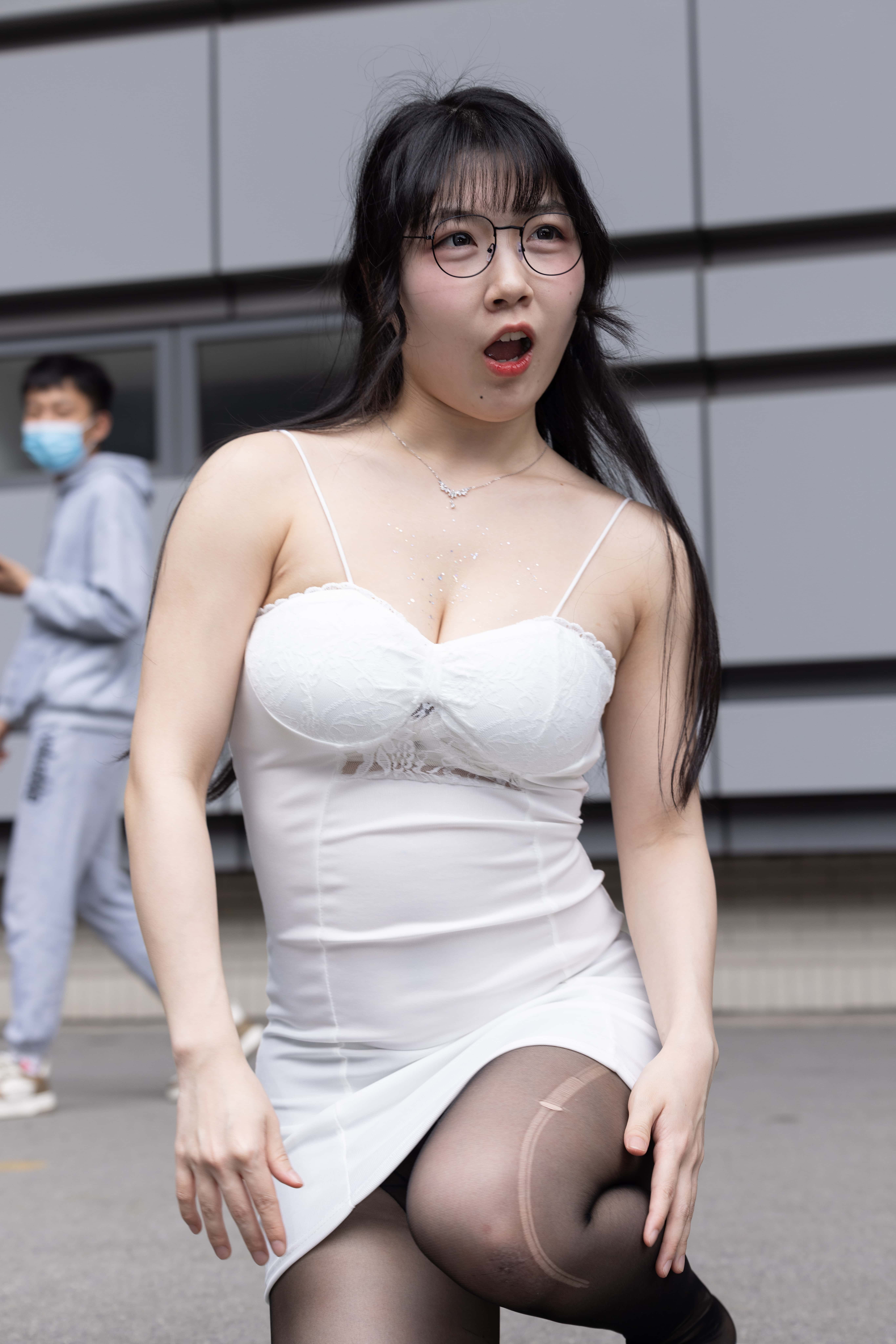 No.10558 丰满珂珂汤小圆黑丝玉足 [363P-3.96GB]
