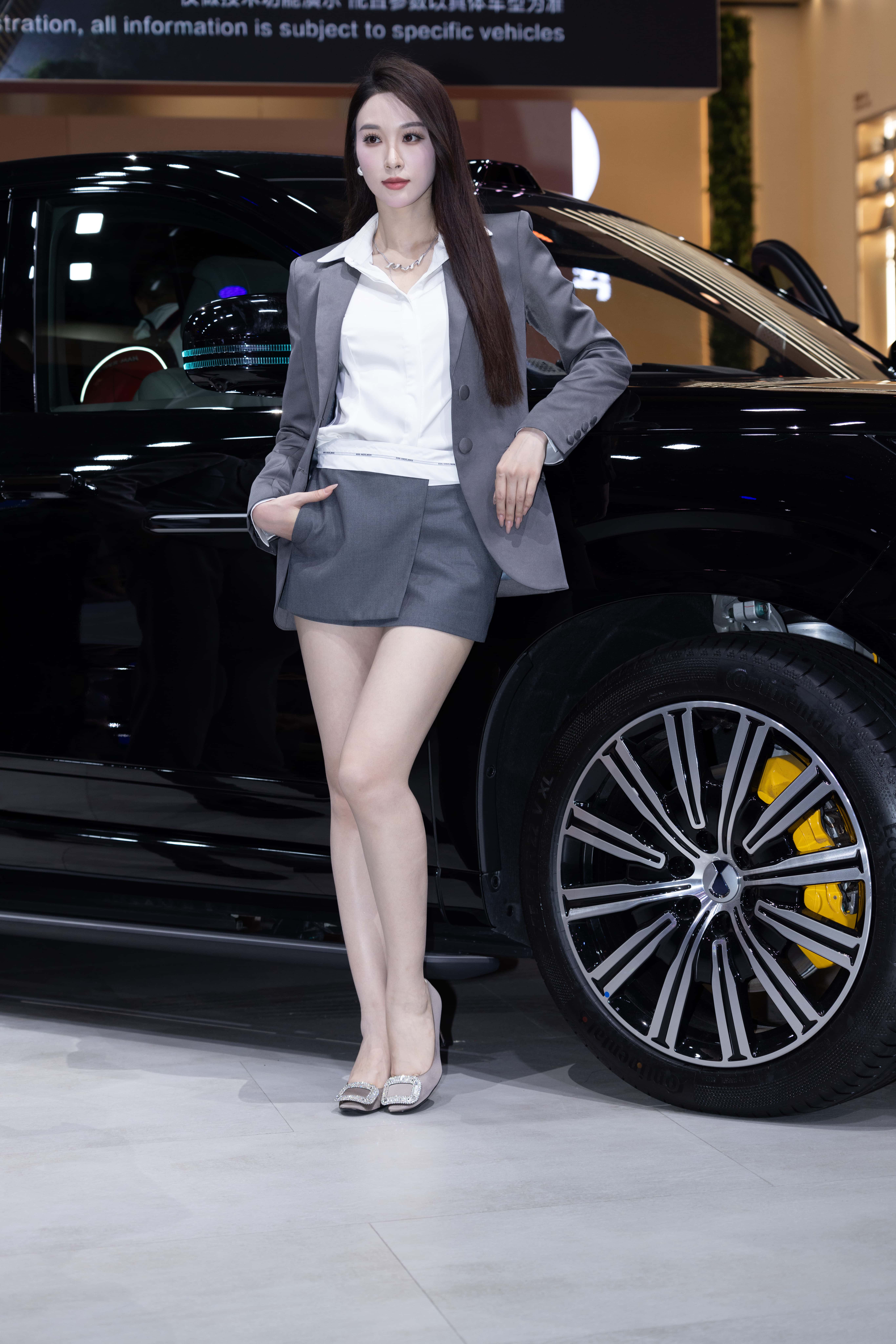GS-K460 网红美腿车模凌云baby上海车展终极珍藏版 【292M 2.1G】