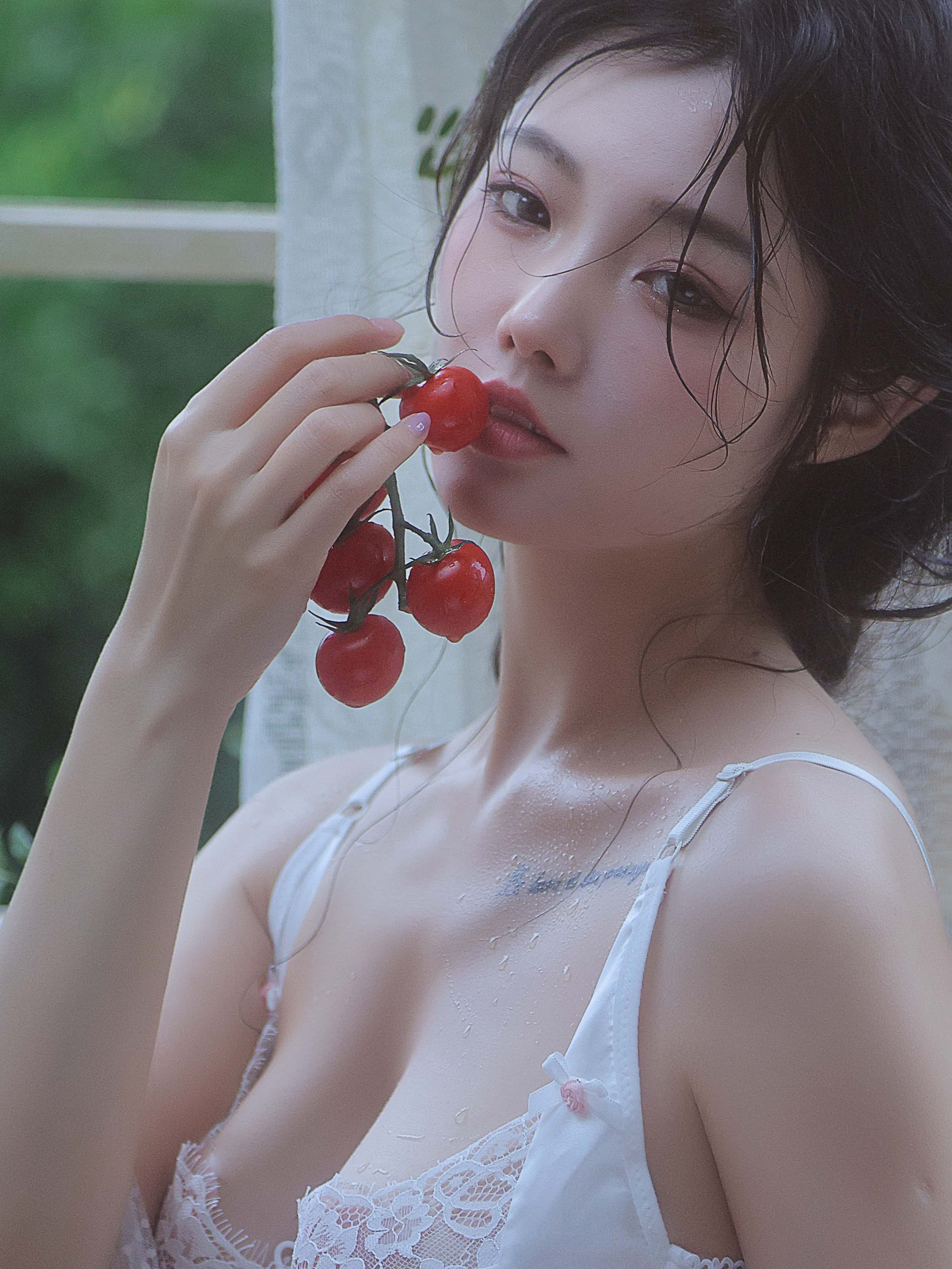GS-Y0441 雨天木屋 桃良阿宅 [36P-847MB]