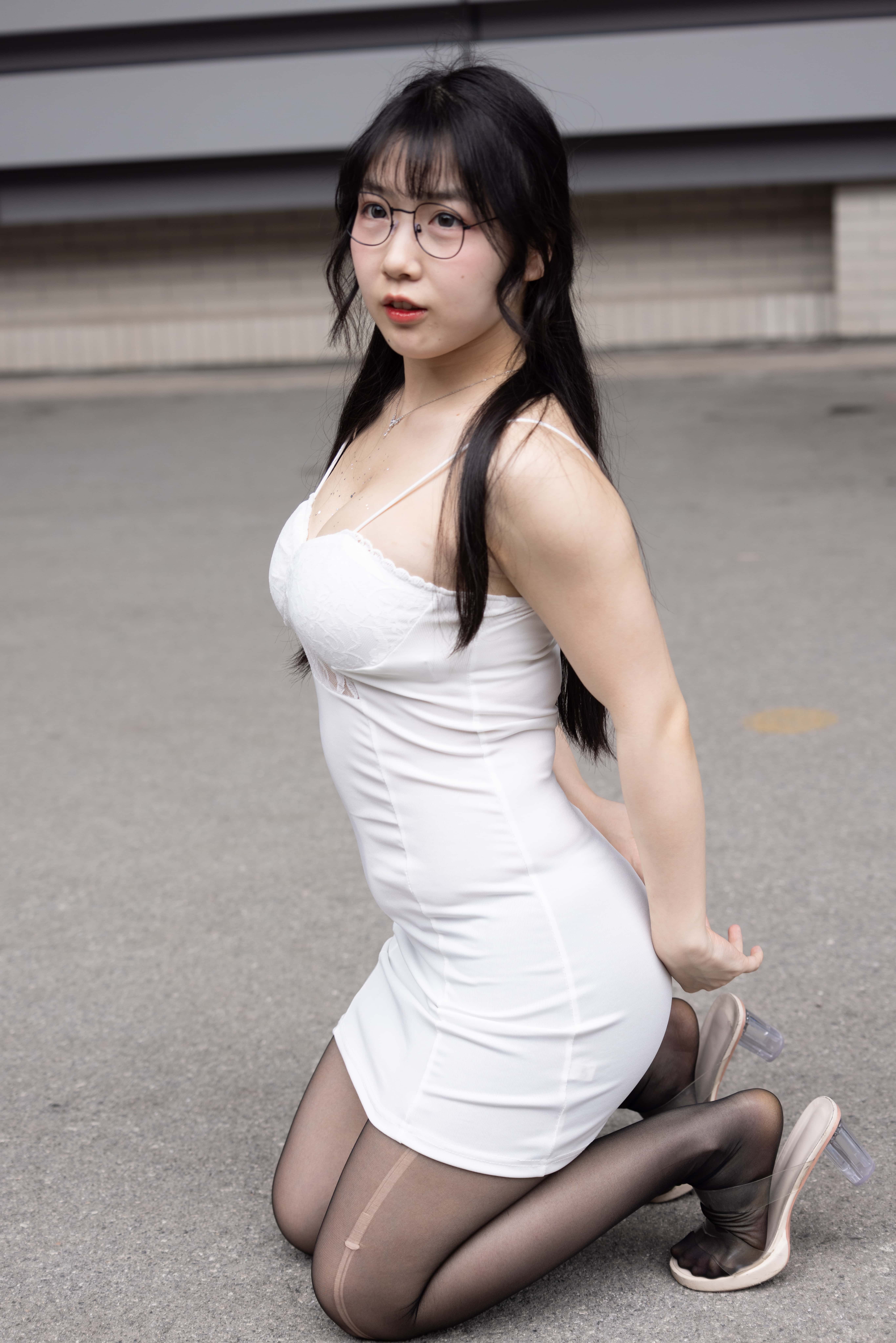 No.10558 丰满珂珂汤小圆黑丝玉足 [363P-3.96GB]