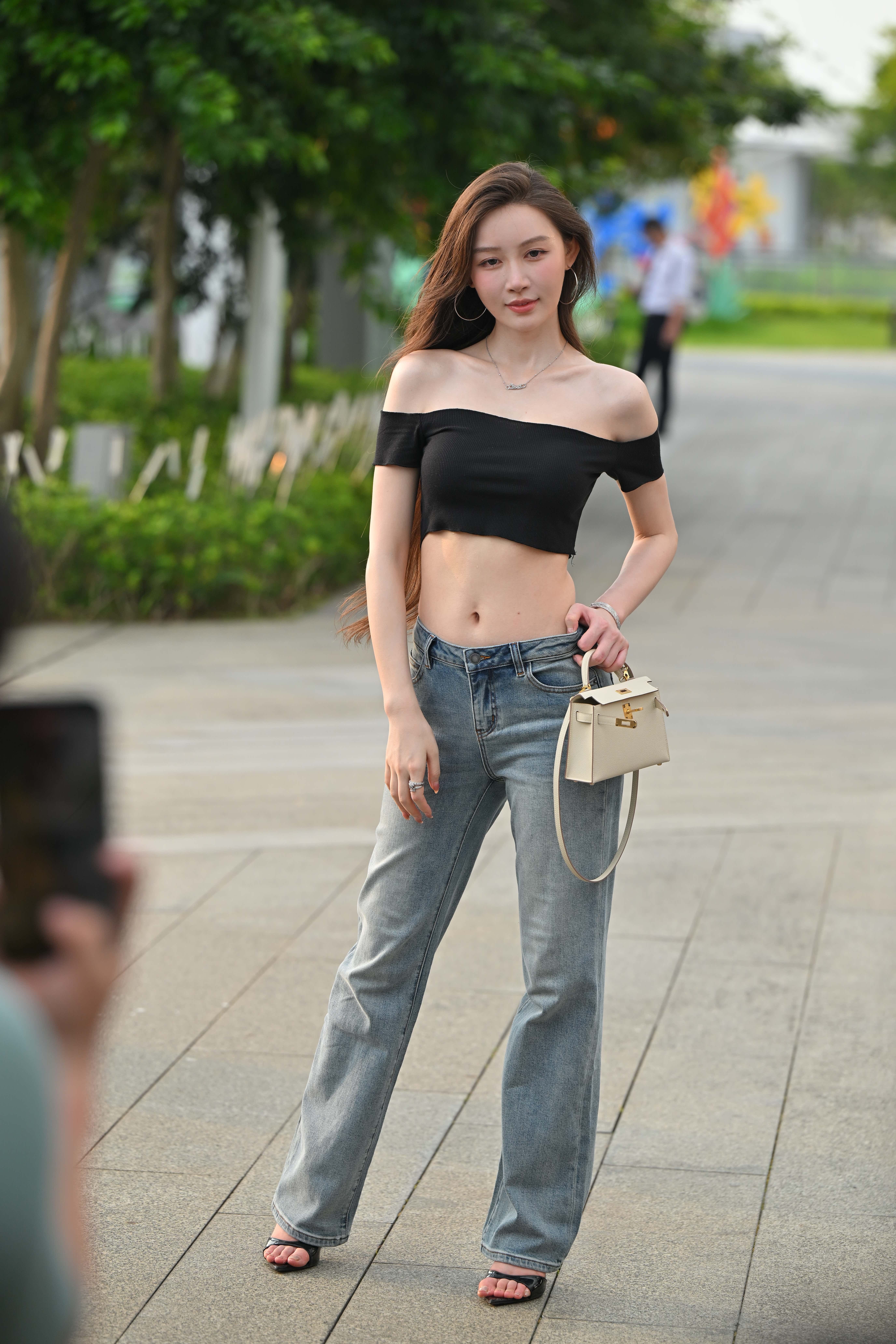 No.10672 敏敏牛仔长腿 [251P-5.81GB]