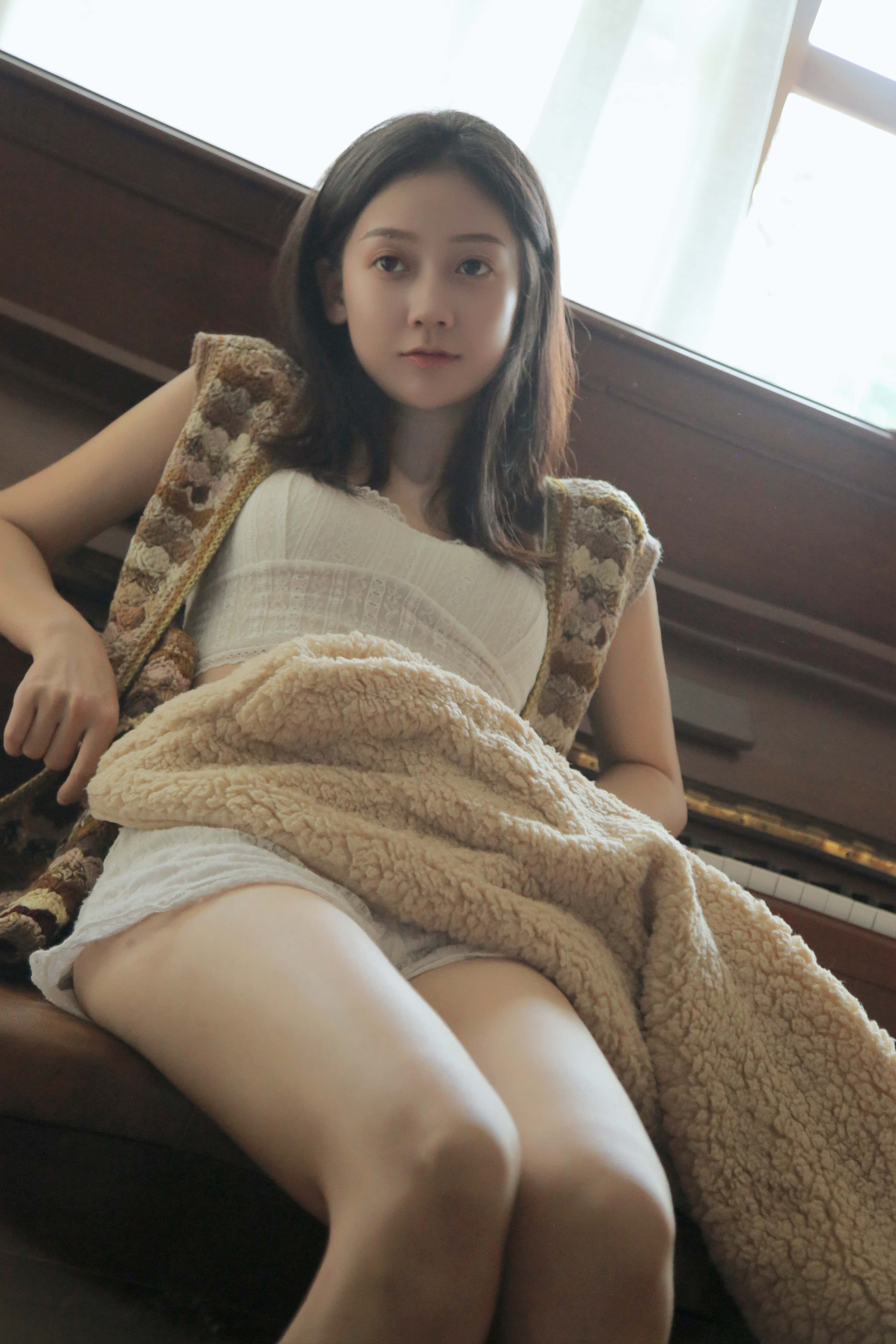 GS-Y0489 怦然心动 可爱周zz [26P-258MB]