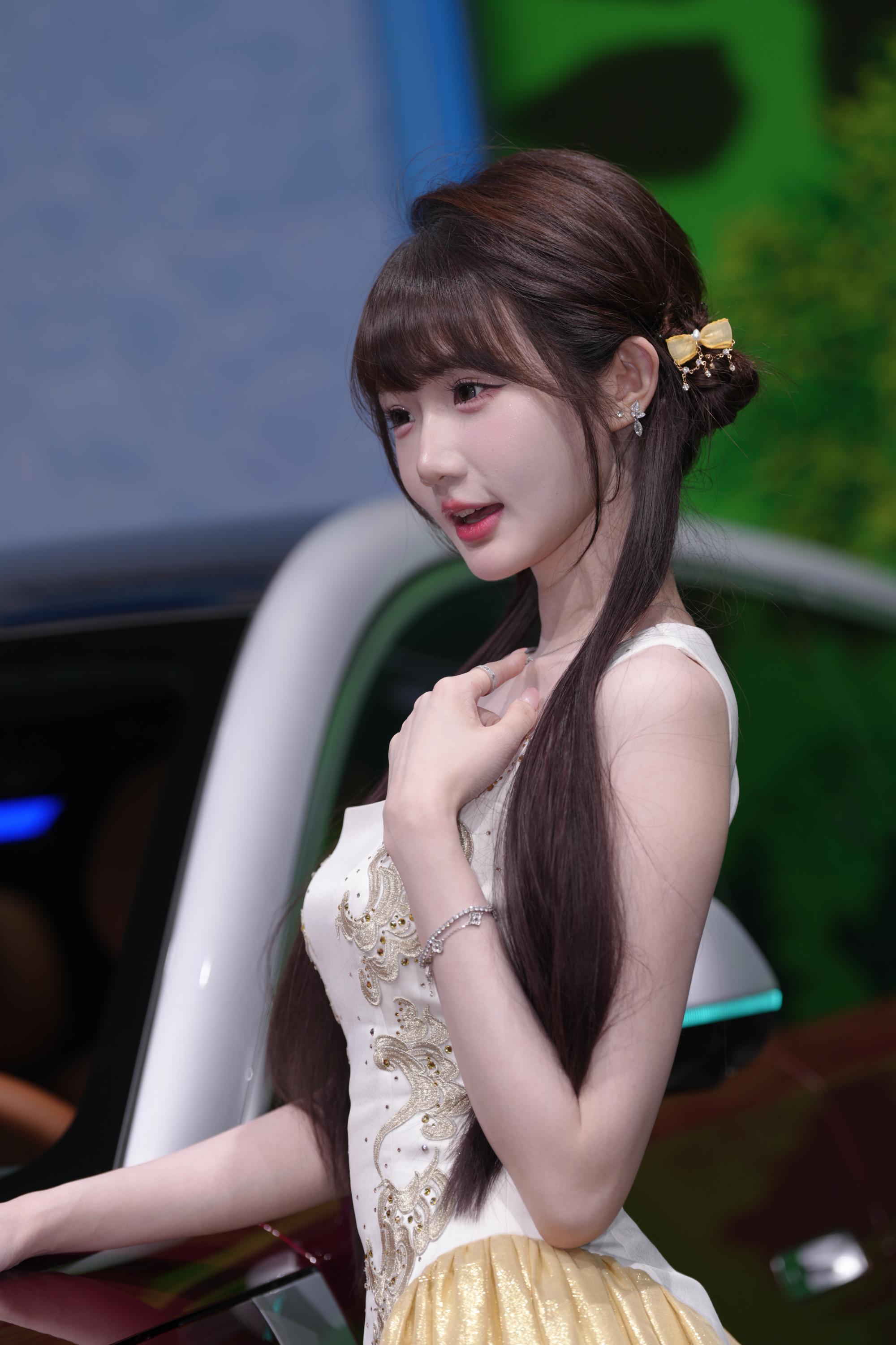 No.10721 BYD展台车模 [327P-4.90GB]