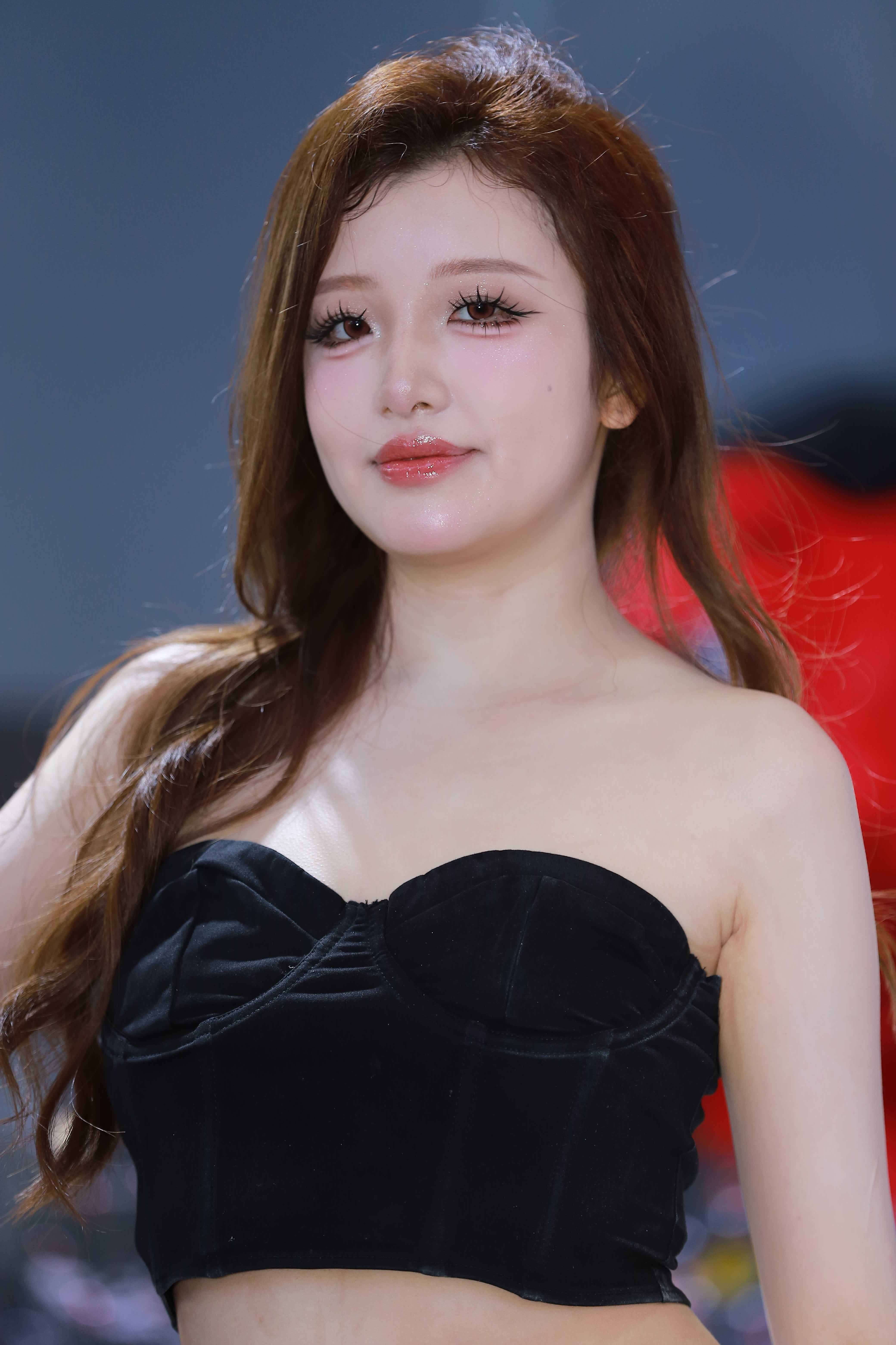 GS-K471  豹纹裙机车女孩 【153P1V  2.09G】