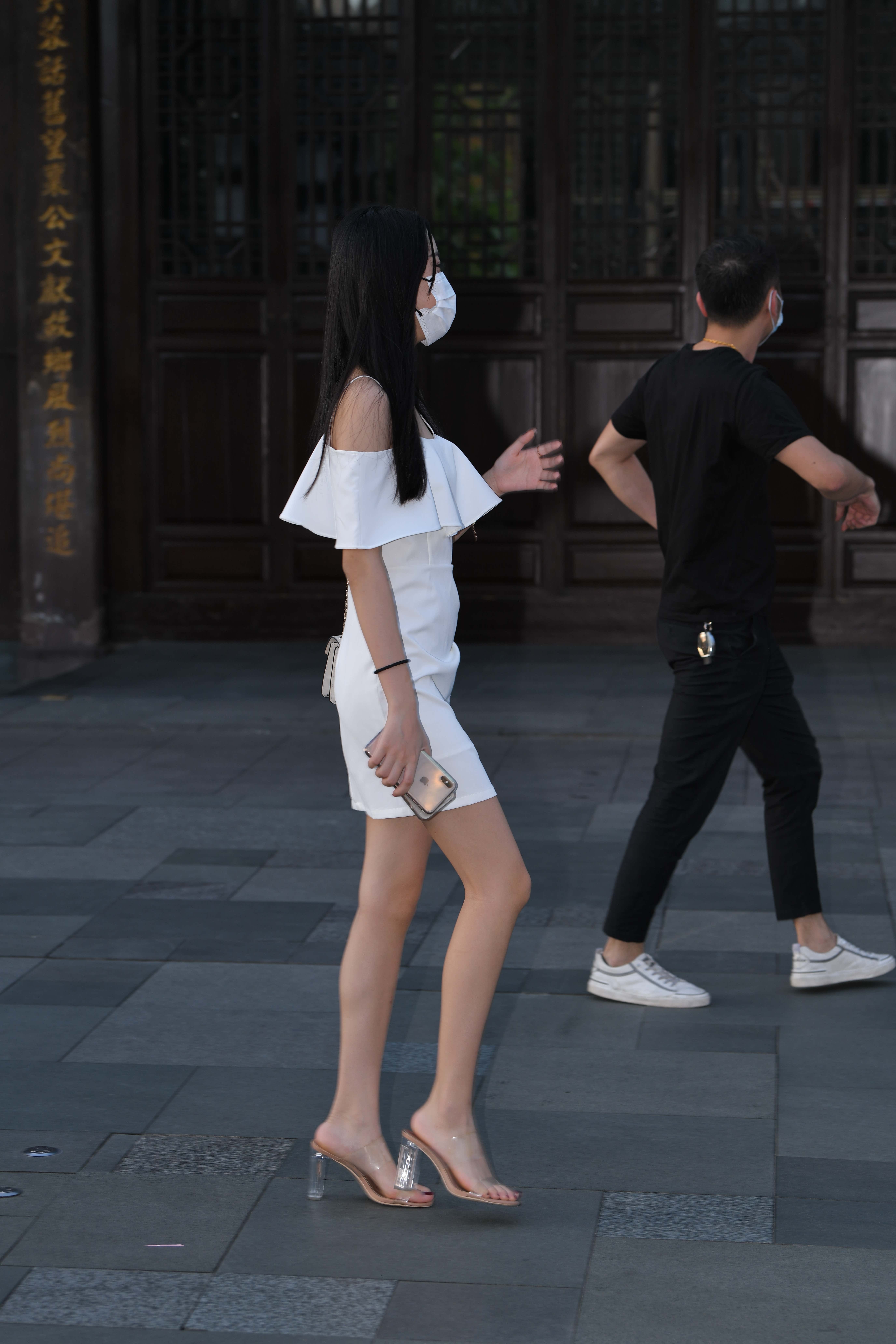 GS-X1196 苗条的白裙女子 【90P 2.25G】