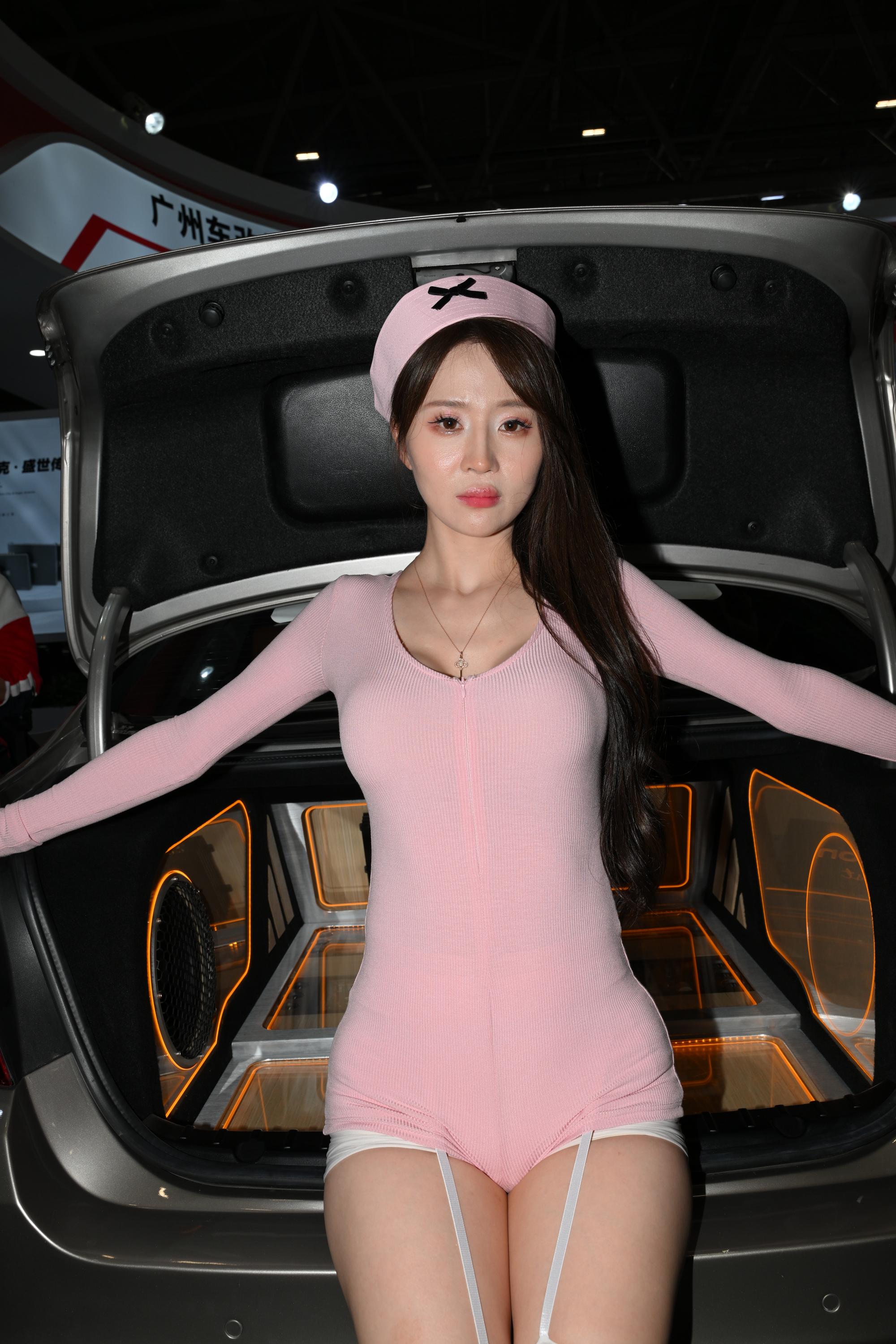 GS-X1270  网红（陈77） 【74P 1.41G】