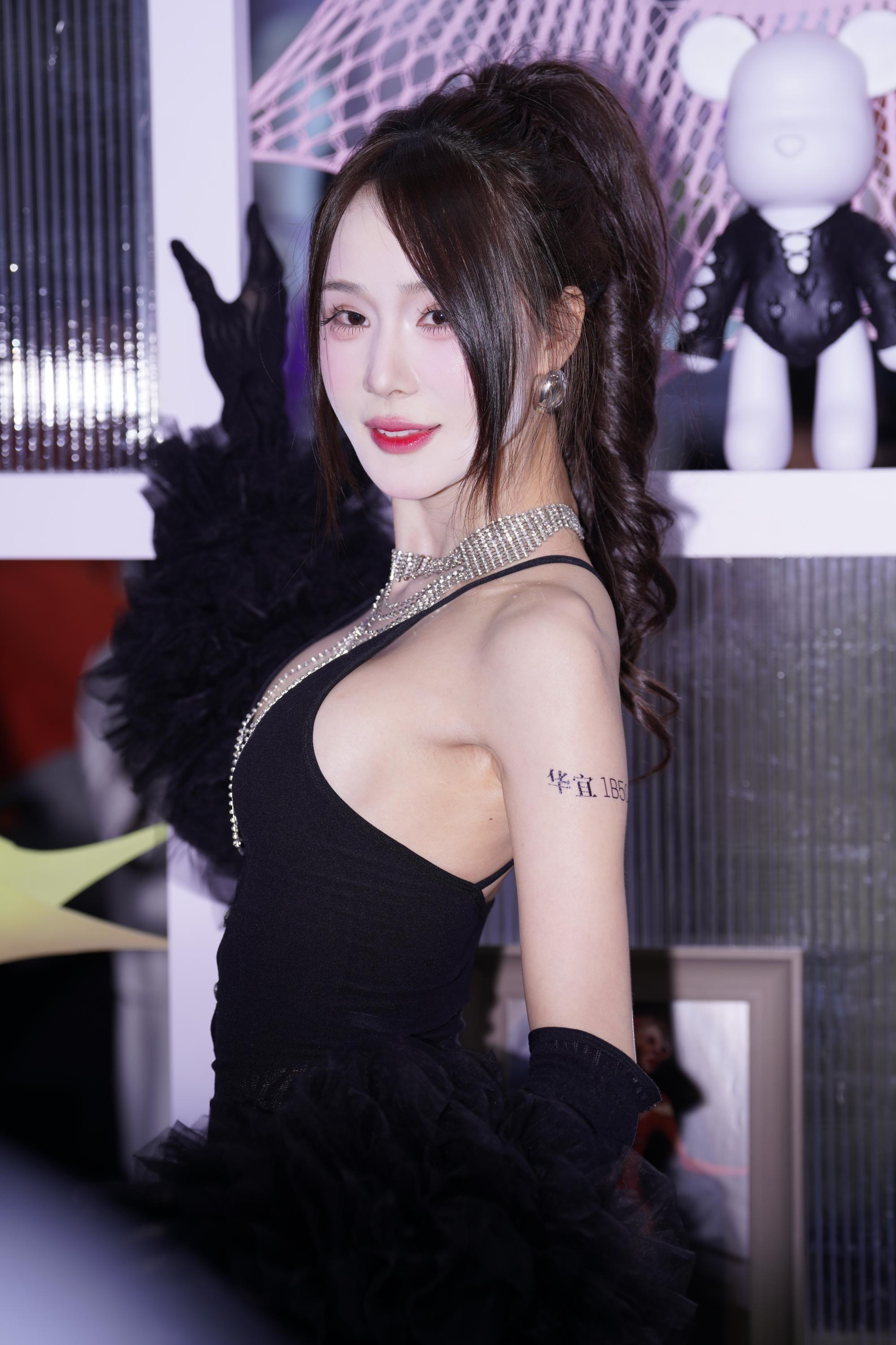 No.10977 魅力黑色 [99P-1.87GB]