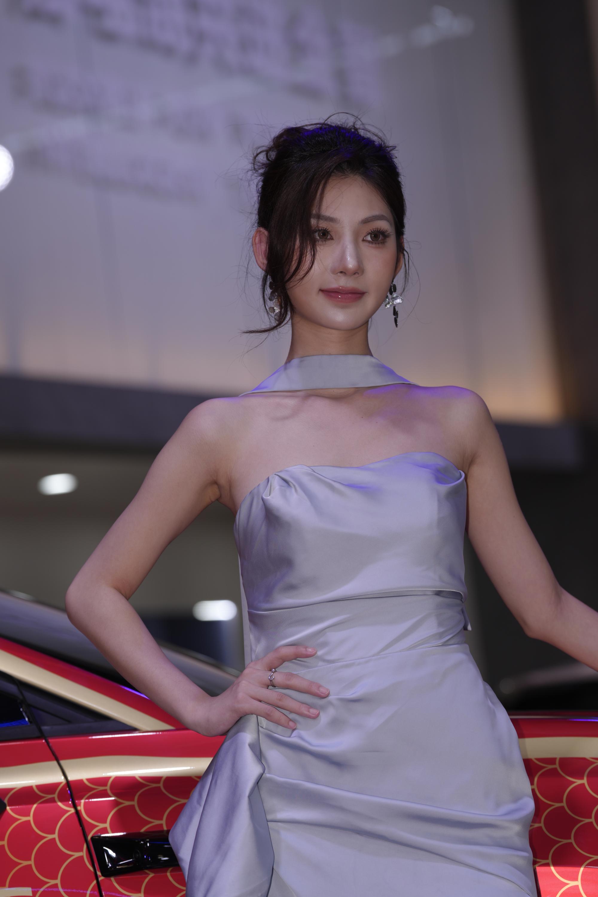 No.10973 长裙呱呱 [114P-1.63GB]